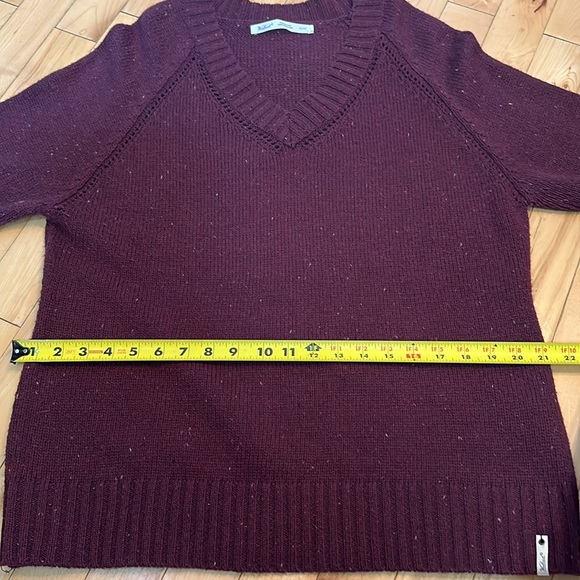 Woolrich V-Neck Sweater - Picture 10 of 10